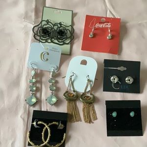 7 Pairs of Assorted Beautiful Earrings 🔥❤️🔥💕🔥💙🔥💚